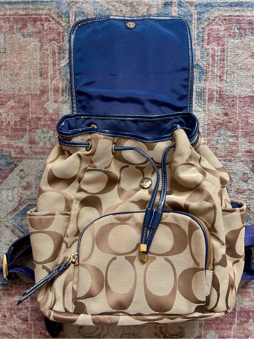 Coach Signature Backpack Gold Hardware Tan w Navy Trim Two Tags Charms Canvas - Picture 9 of 15